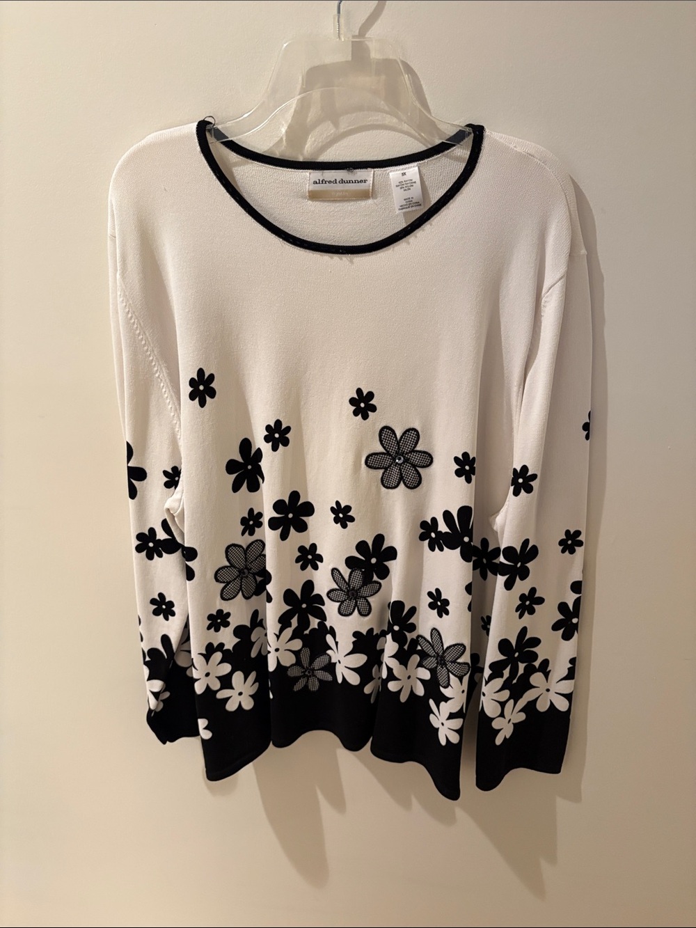 Alfred Dunner White Sweater with Black Floral Border and Trim